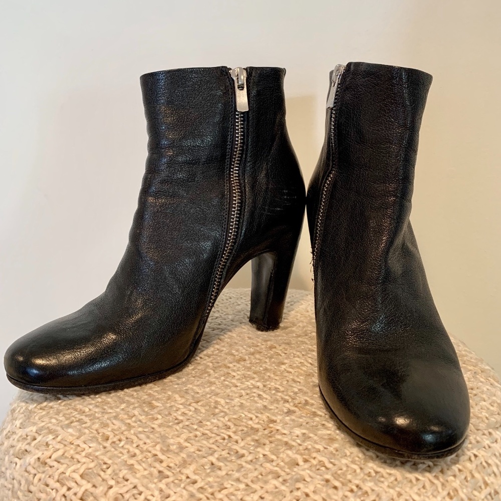 Black Leather Officine Creative Heeled Booties